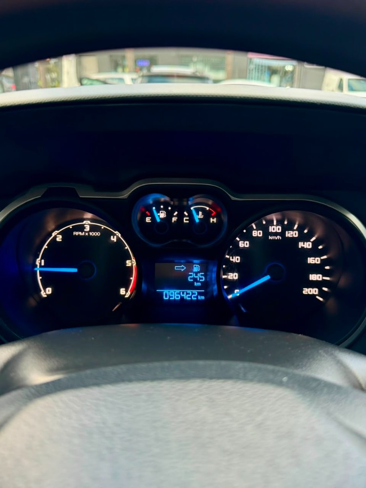 Ford Ranger XLS — foto 19